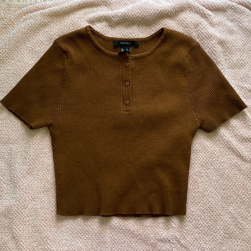 Button-up crop top